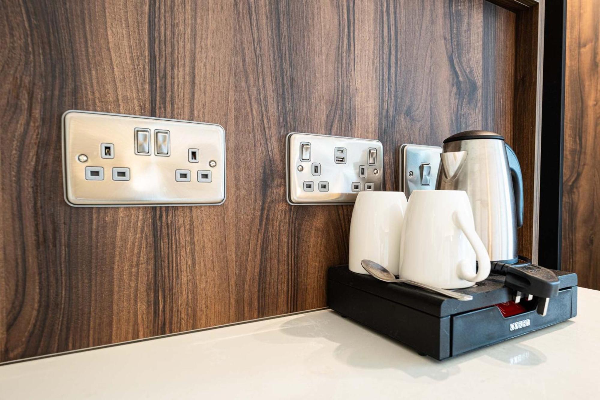 Brandon Hotel Conference & Leisure Centre ทราลี ภายนอก รูปภาพ